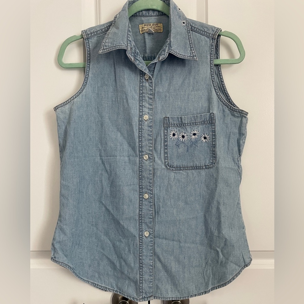 Guess Light Blue Denim Fabric sleeveless with daisies M vintage retro boho